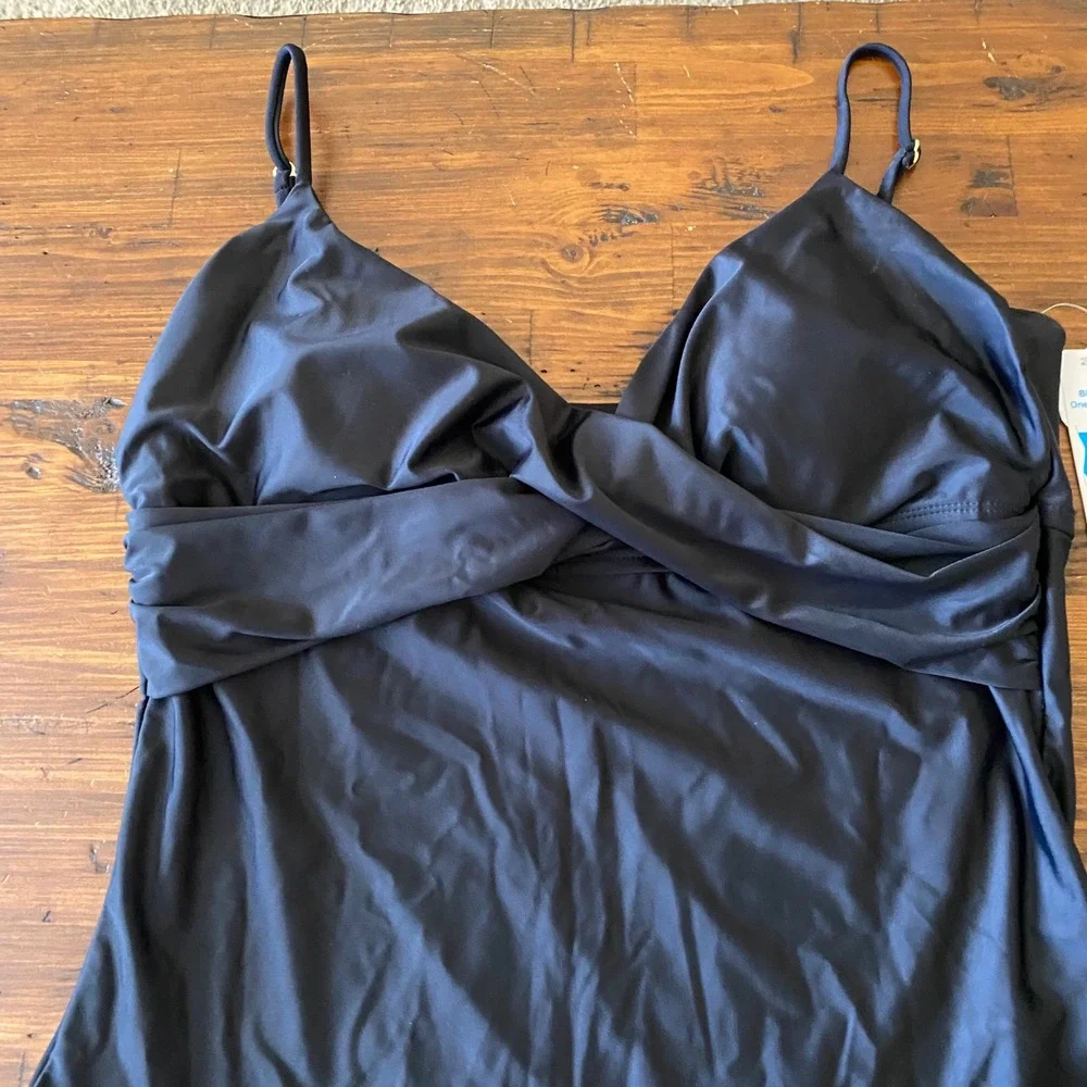 NWT Time and Tru Women Black Twist Front One Piece Swimsuit Size XL 16-18